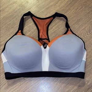 VS Sports Bra
